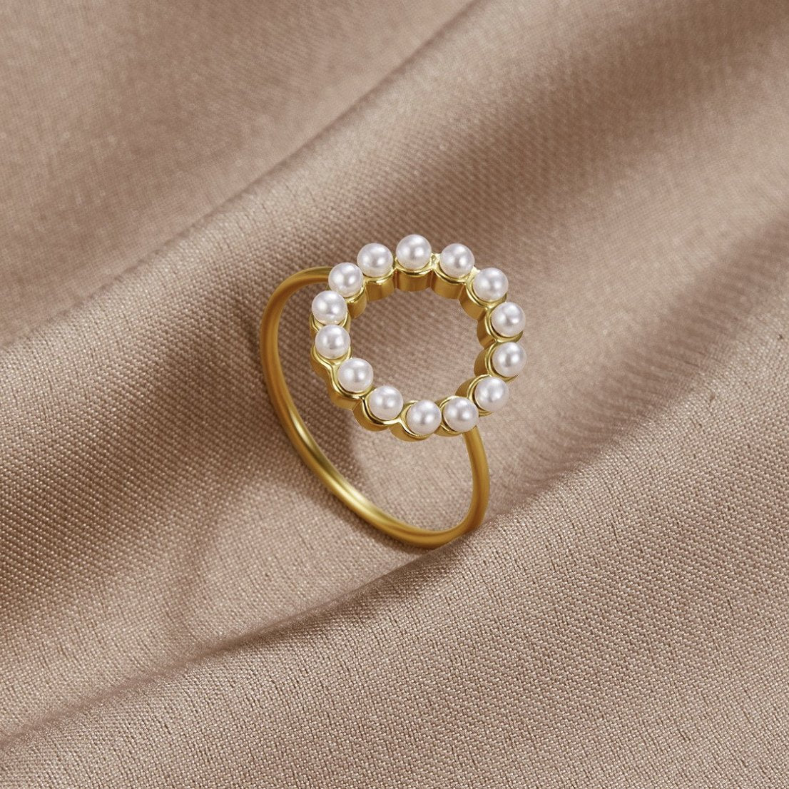 Sabrina Classic Round Pearl Ring
