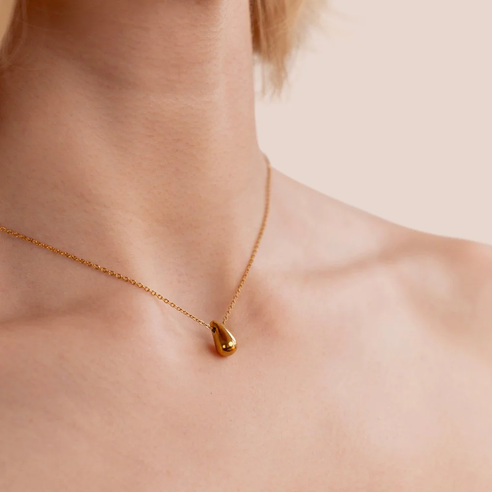 Amara Golden Teardrop Necklace