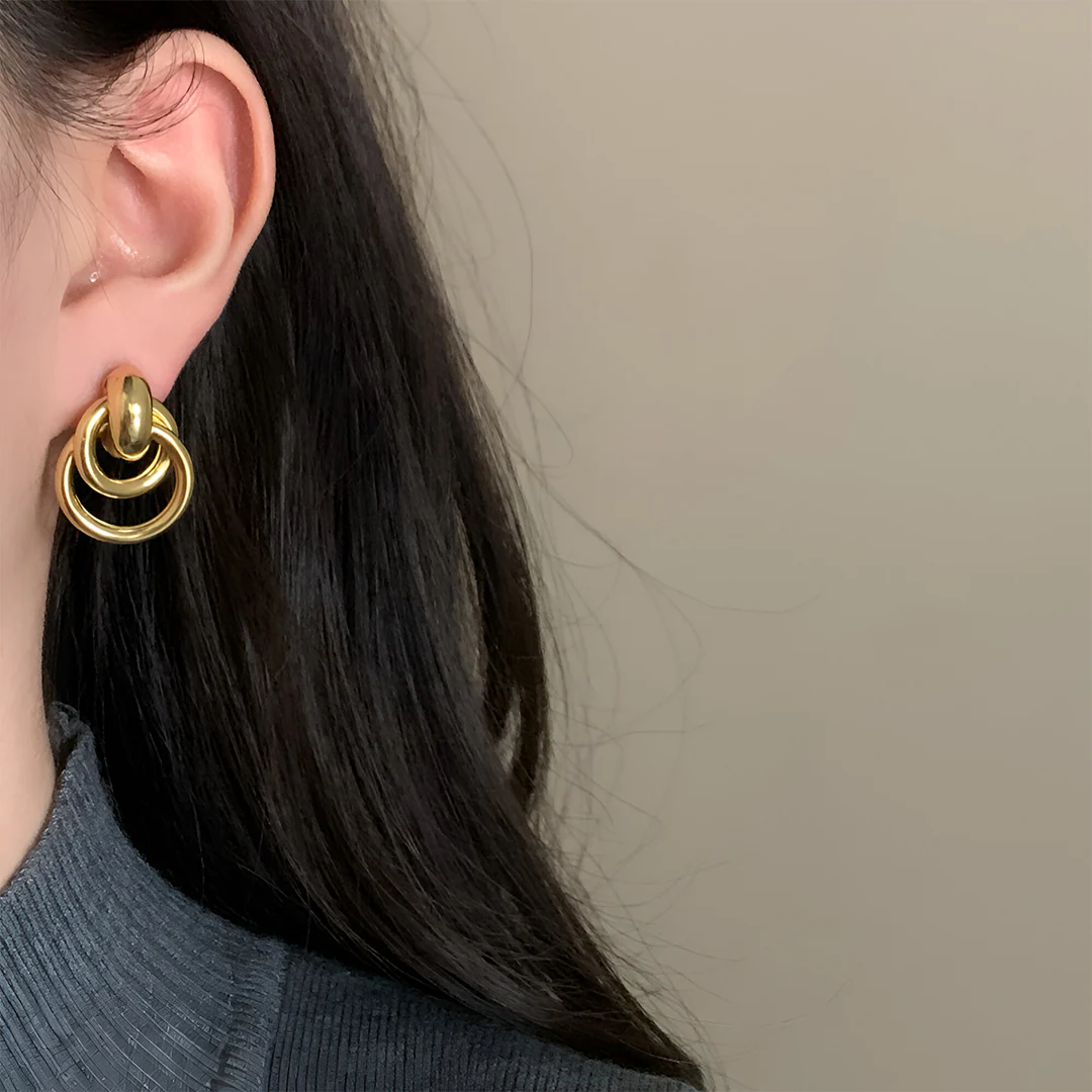 Rhea Loop Echo Earrings
