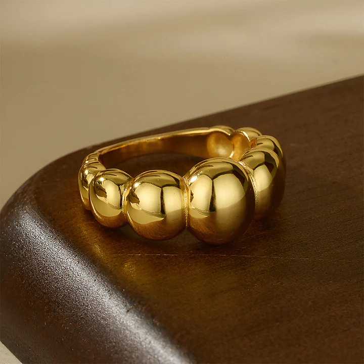 Selene Bubble Band Ring