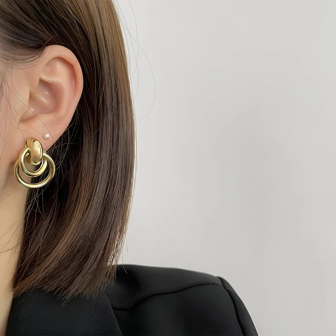 Rhea Loop Echo Earrings