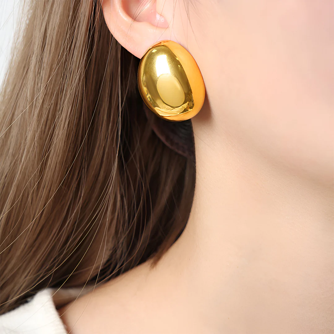 Kiara Molten Curve Studs