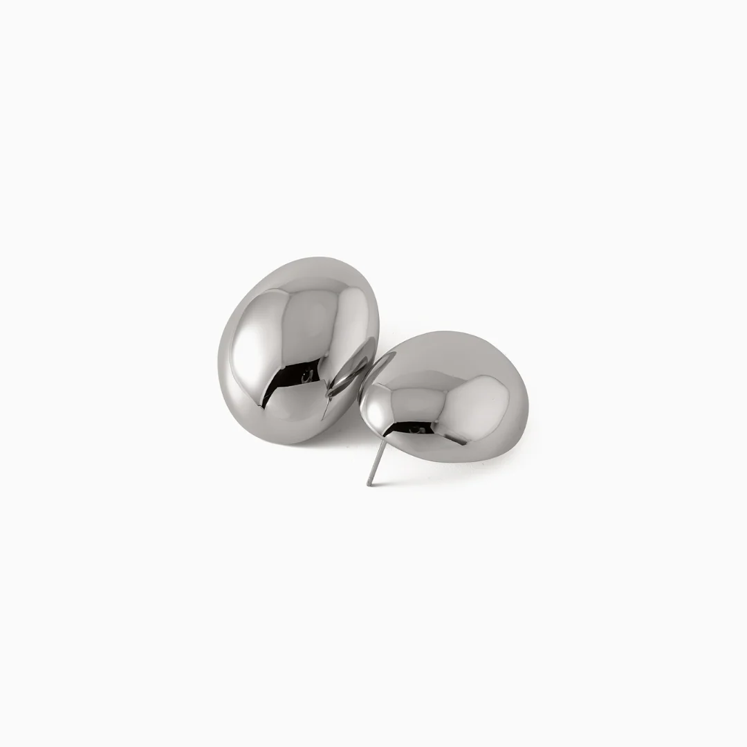 Kiara Molten Curve Studs