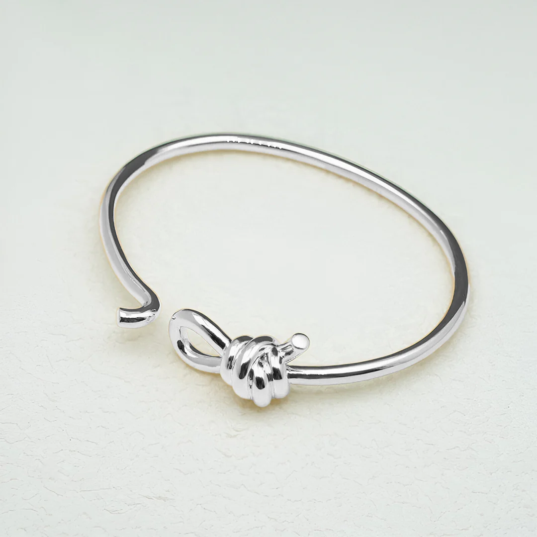 Lina Knot Bracelet