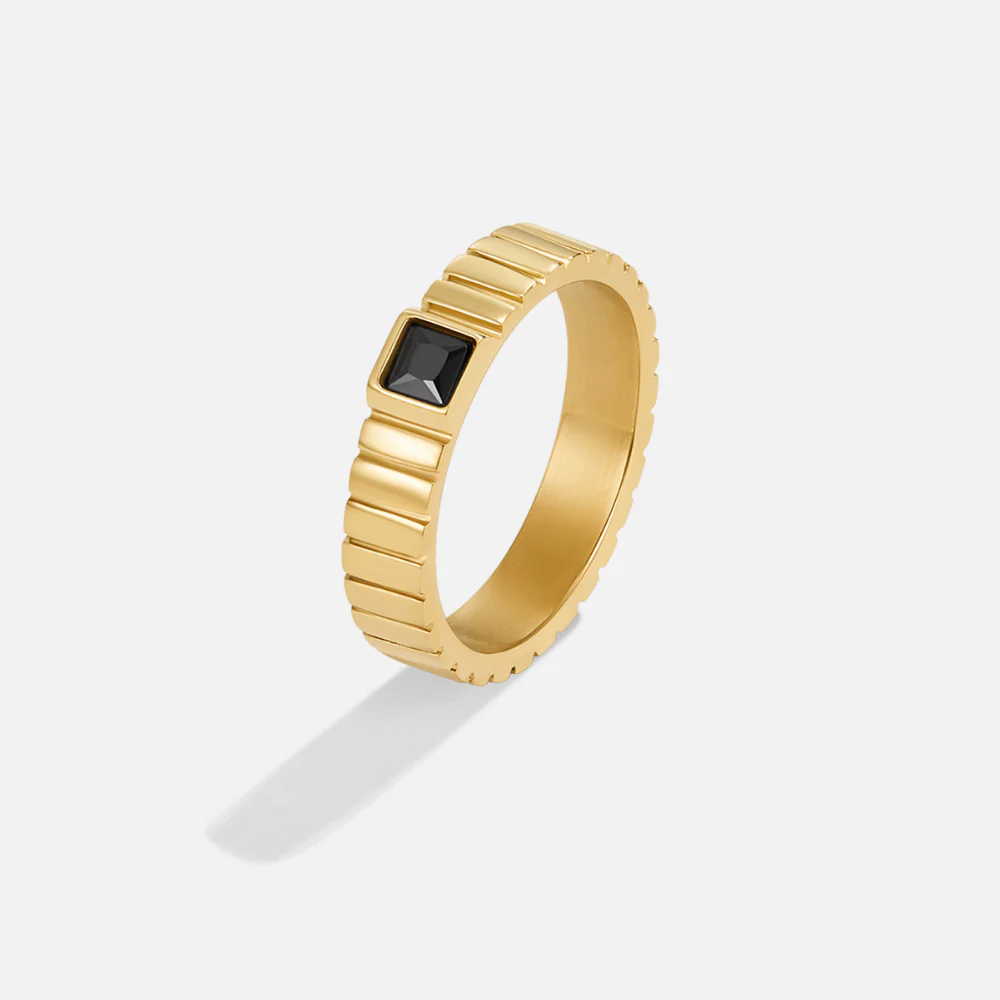 Talia Black Gold Ring