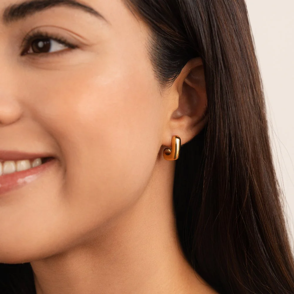 Alice Square Hoop Gold Earrings