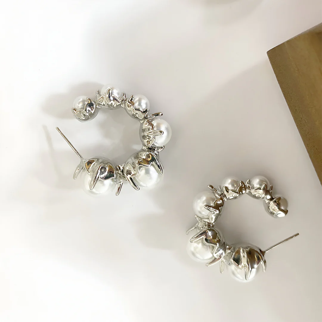 Serena Pearl Claw Hoops