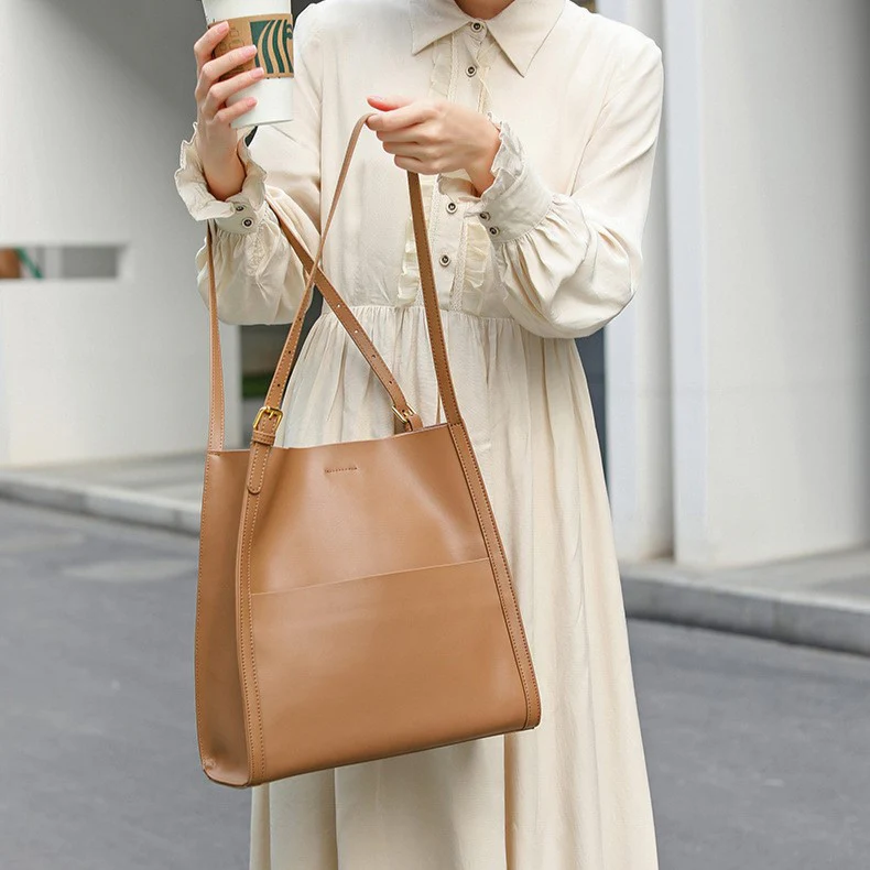 (CS) Camila Tote Bag