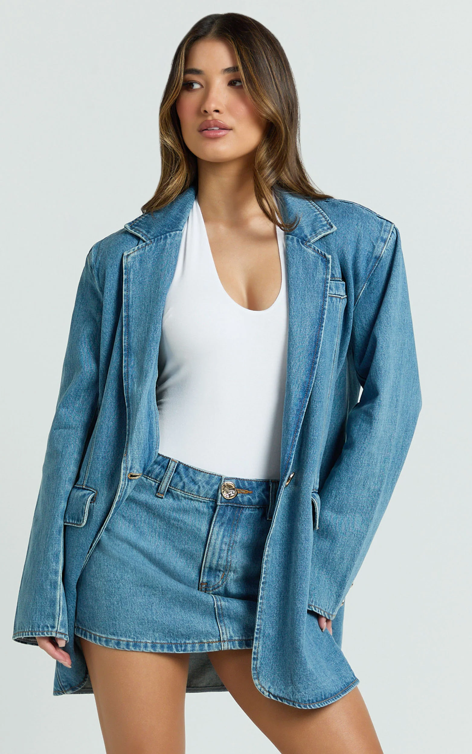 Fabia Jacket - Denim Oversized Blazer in Light Blue Wash