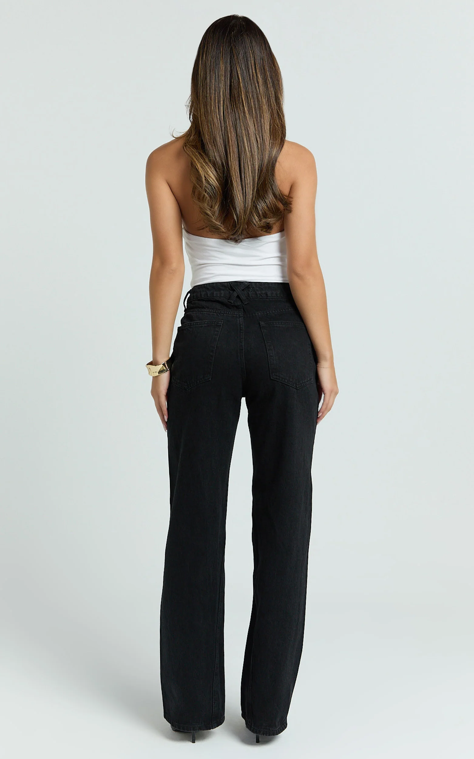 Abbie Jeans - Mid Rise Straight Leg Recycled Denim Jeans in Clean Black