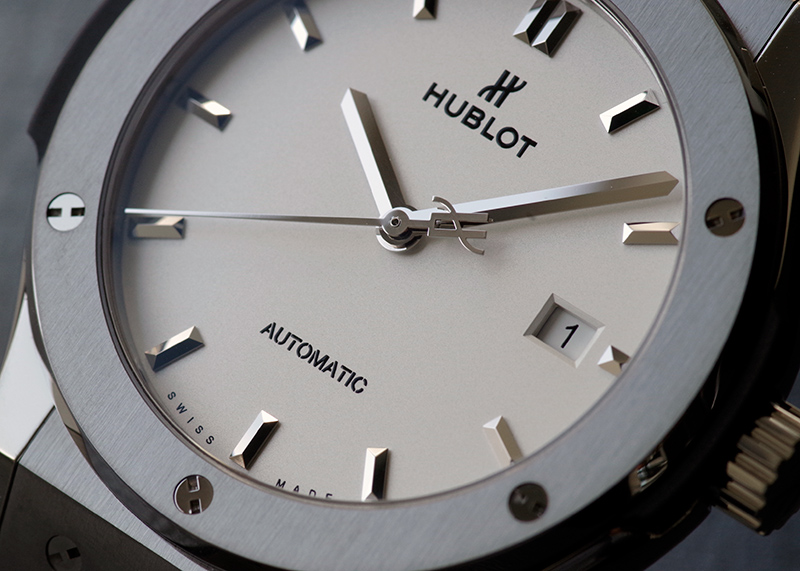Hublot Classic Fusion Opaline Dial Titanium Automatic Men's Watch 511.NX.2611.LR