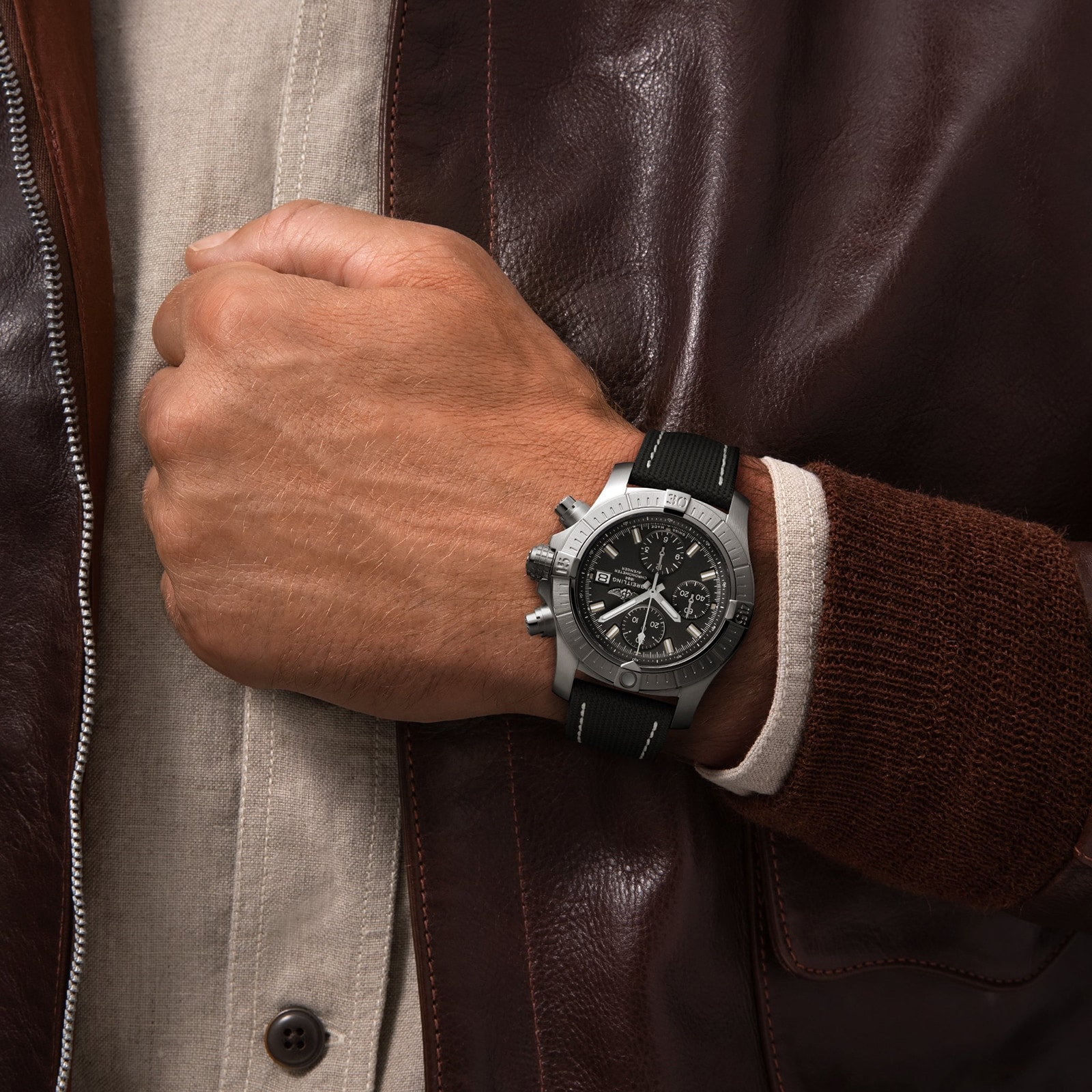 Breitling Avenger 43 Chrongraph-P17531752