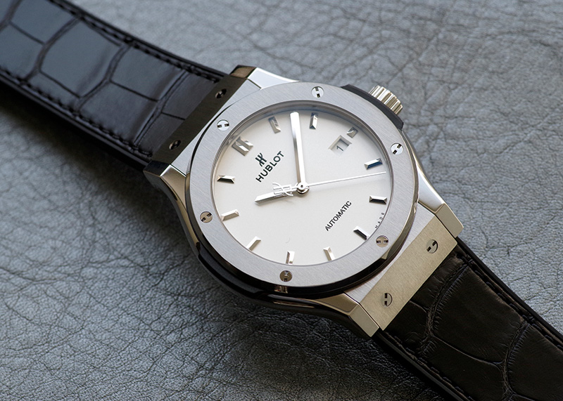 Hublot Classic Fusion Opaline Dial Titanium Automatic Men's Watch 511.NX.2611.LR