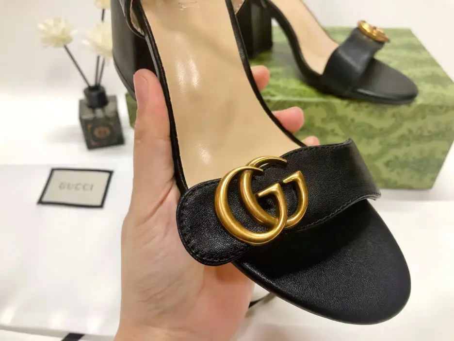 GUCCI - GG MARMONT black leather mid-heel sandals -  1