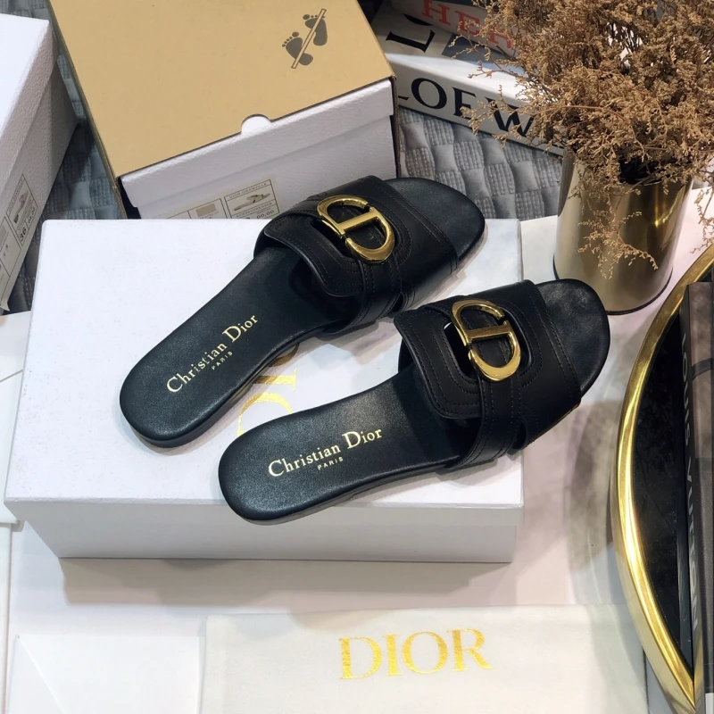 Dior 30 Montaigne leather mules  1