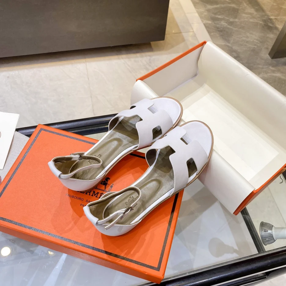 DIORACT Sandals in pink beige lambskin  1