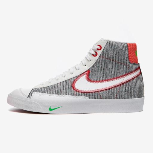 NIKE BLAZER MID '77