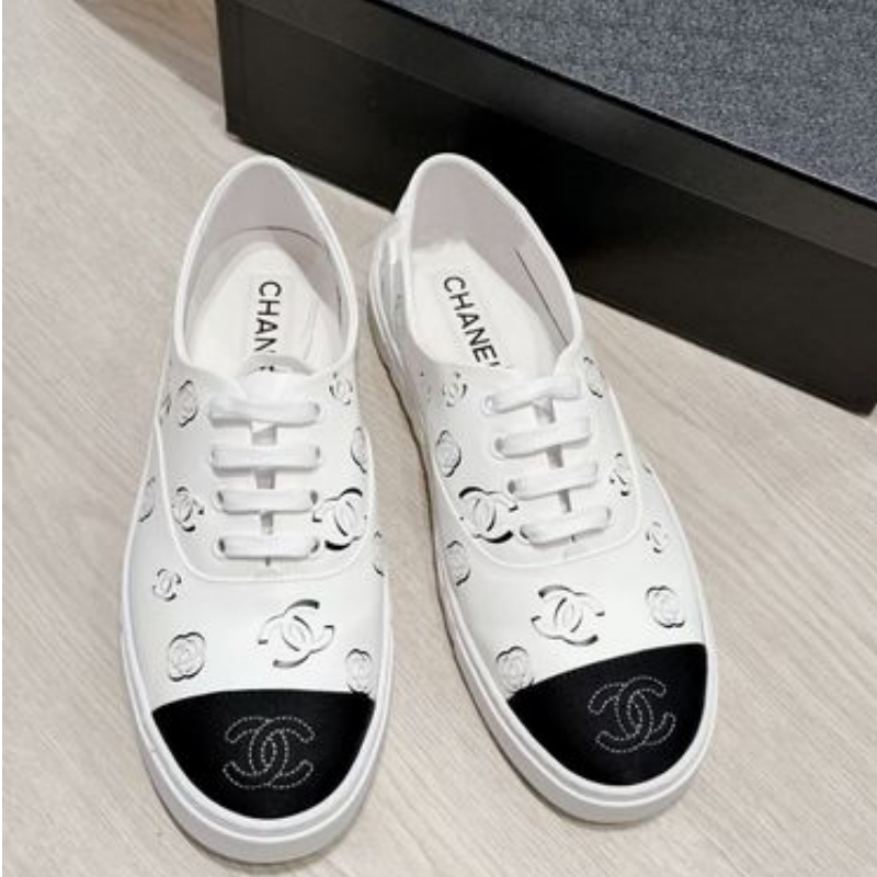 CHANEL | Flower Patterns Casual Style Unisex Blended Fabrics Leather