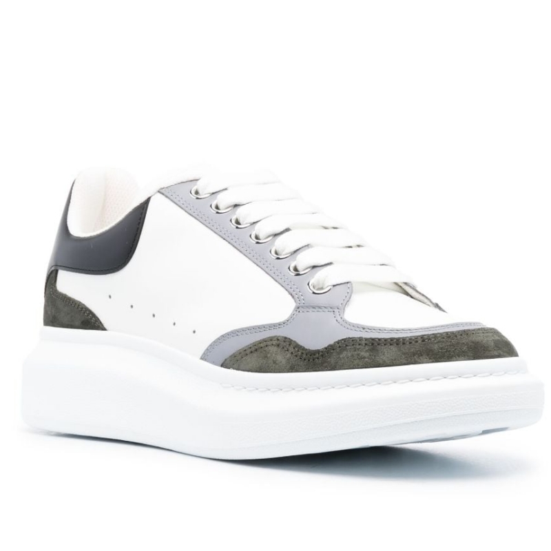 Alexander McQueen Oversized leather sneakers