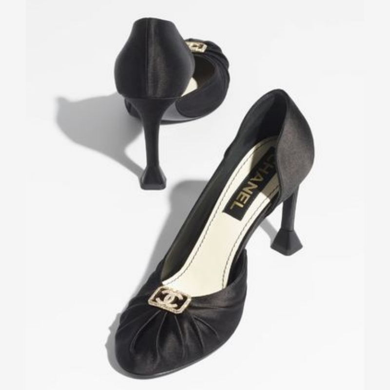 CHANEL | G39658 X56808 94305 PUMPS Satin/Metal/Strass Black