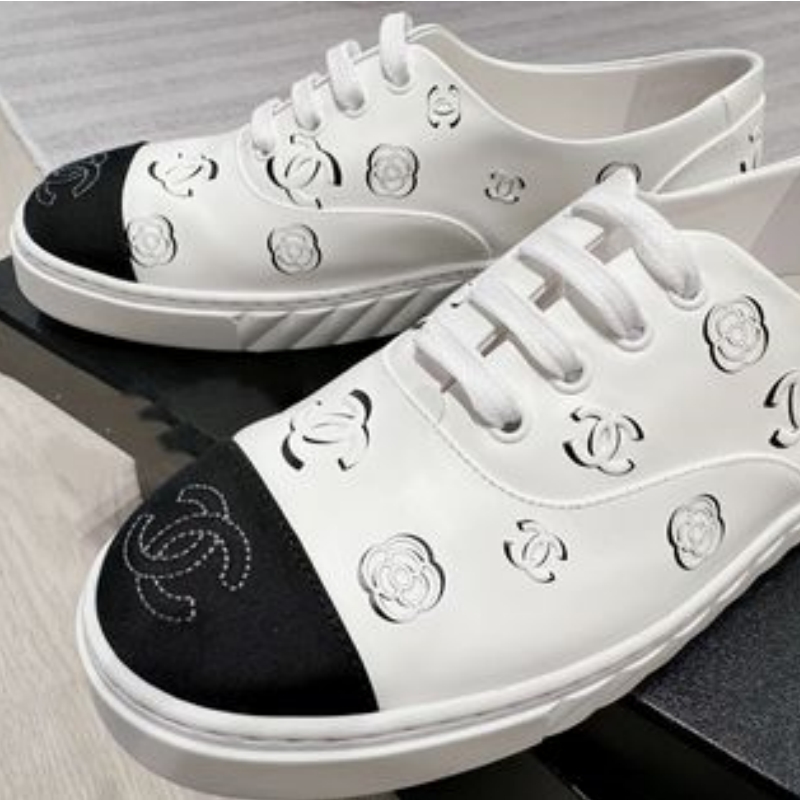 CHANEL | Flower Patterns Casual Style Unisex Blended Fabrics Leather