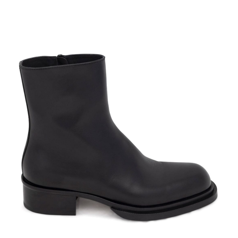 Alexander McQueen Cuban Stack leather boot