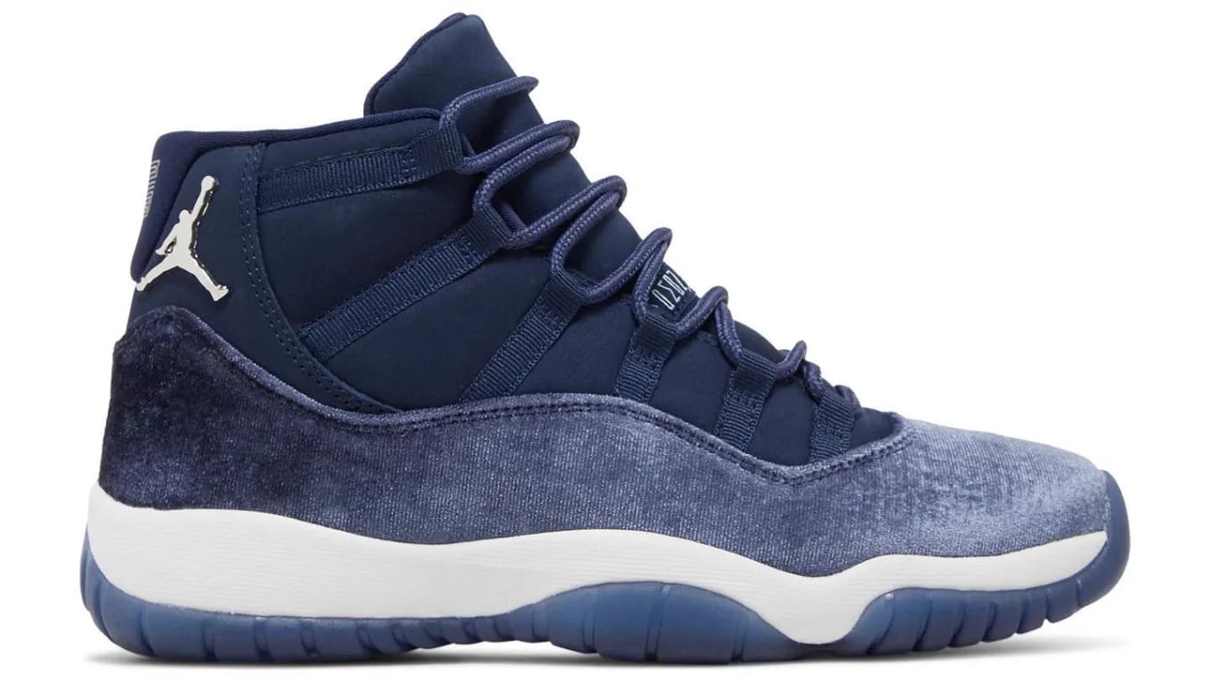 Women s Air Jordan 11 Midnight Navy