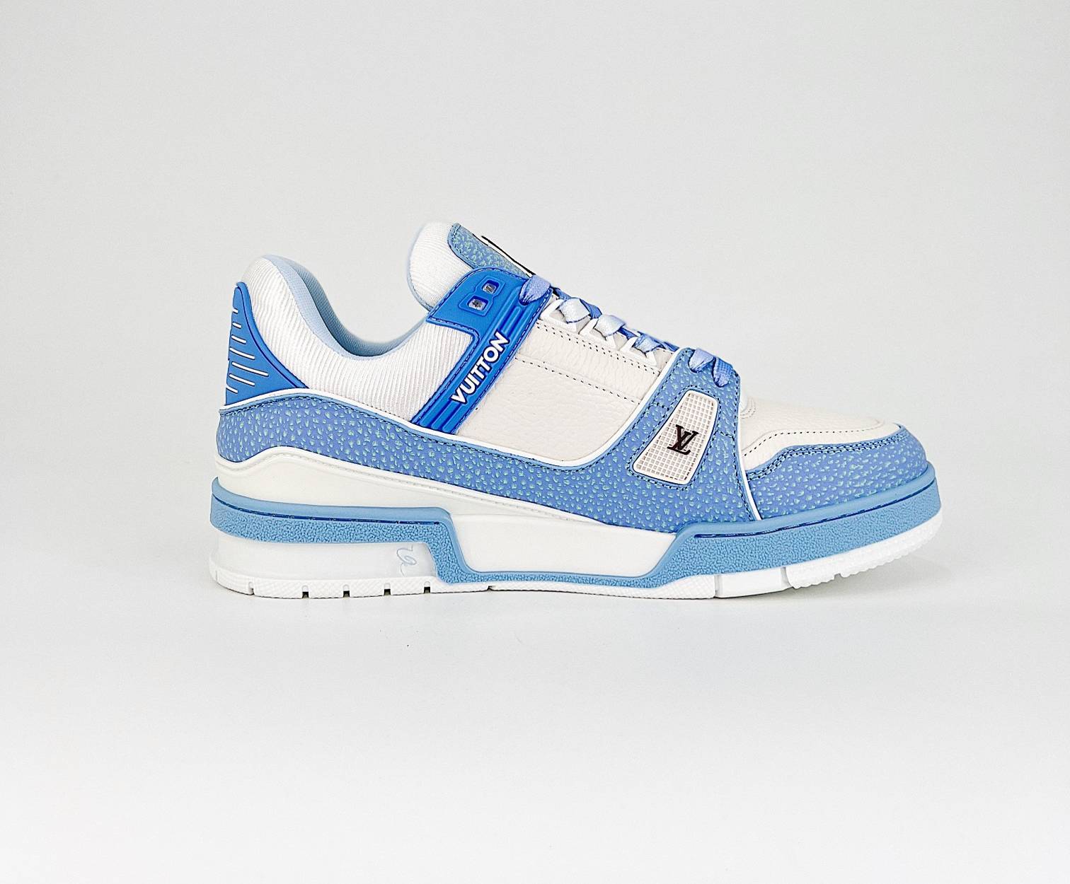 LV Trainer Blue White