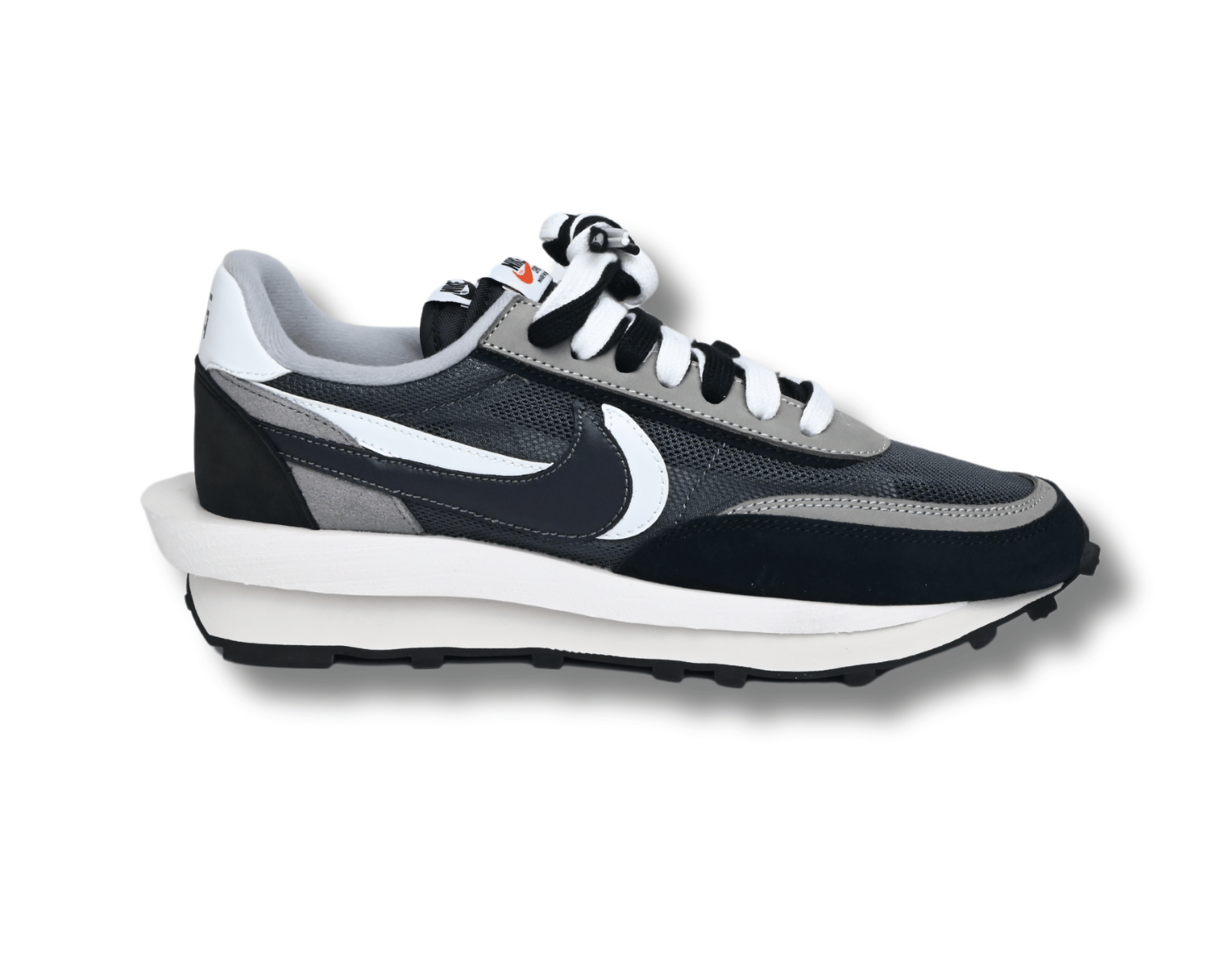 Nike Vaporwaffle, Sacai Black White