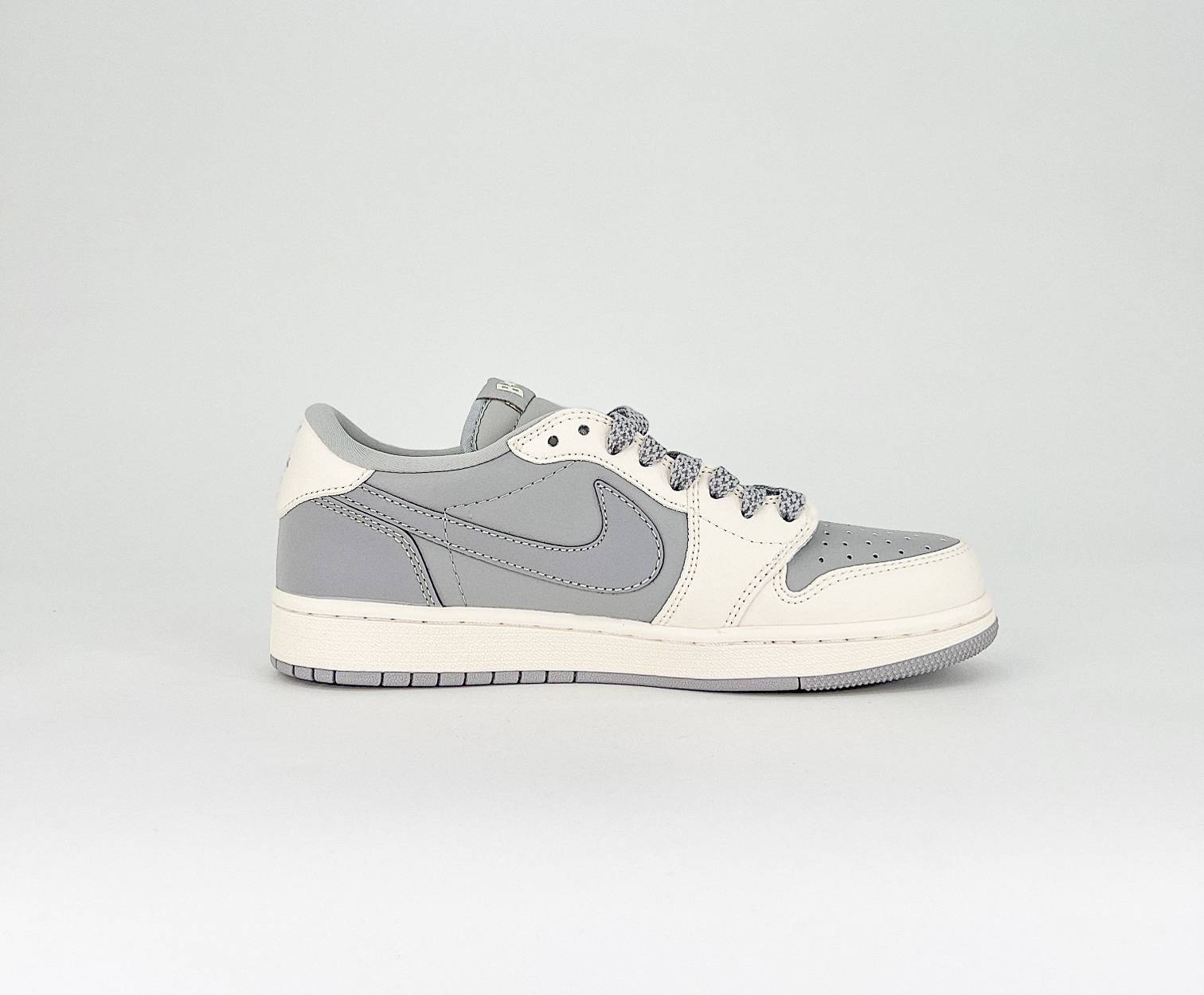 Travis Scott x Air Jordan 1 Retro Low Custom