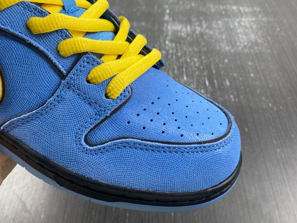 The Powerpuff Girls x Nike SB Dunk Low “Bubbles”