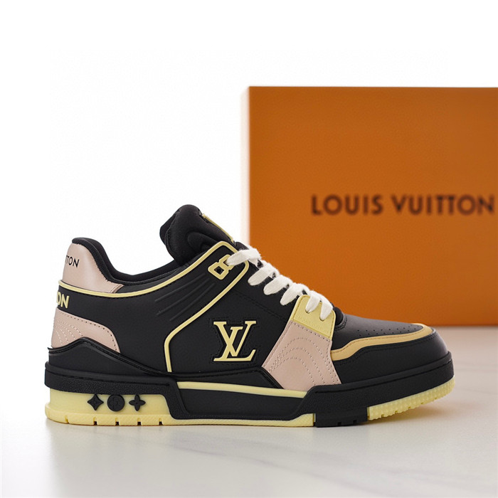 LV Trainer Black Gold