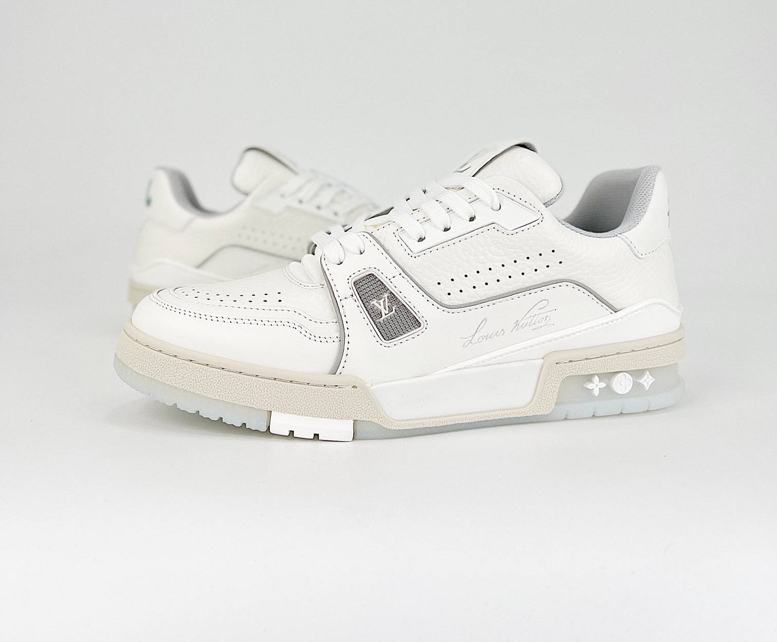 LV Trainer White