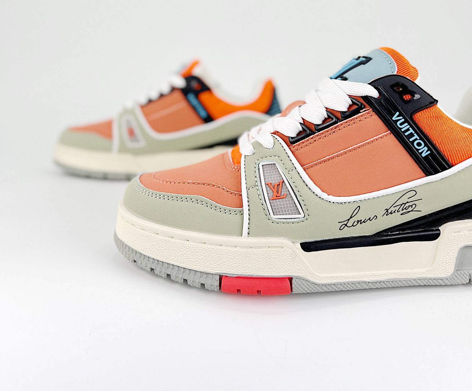 LV Trainer Orange Multi