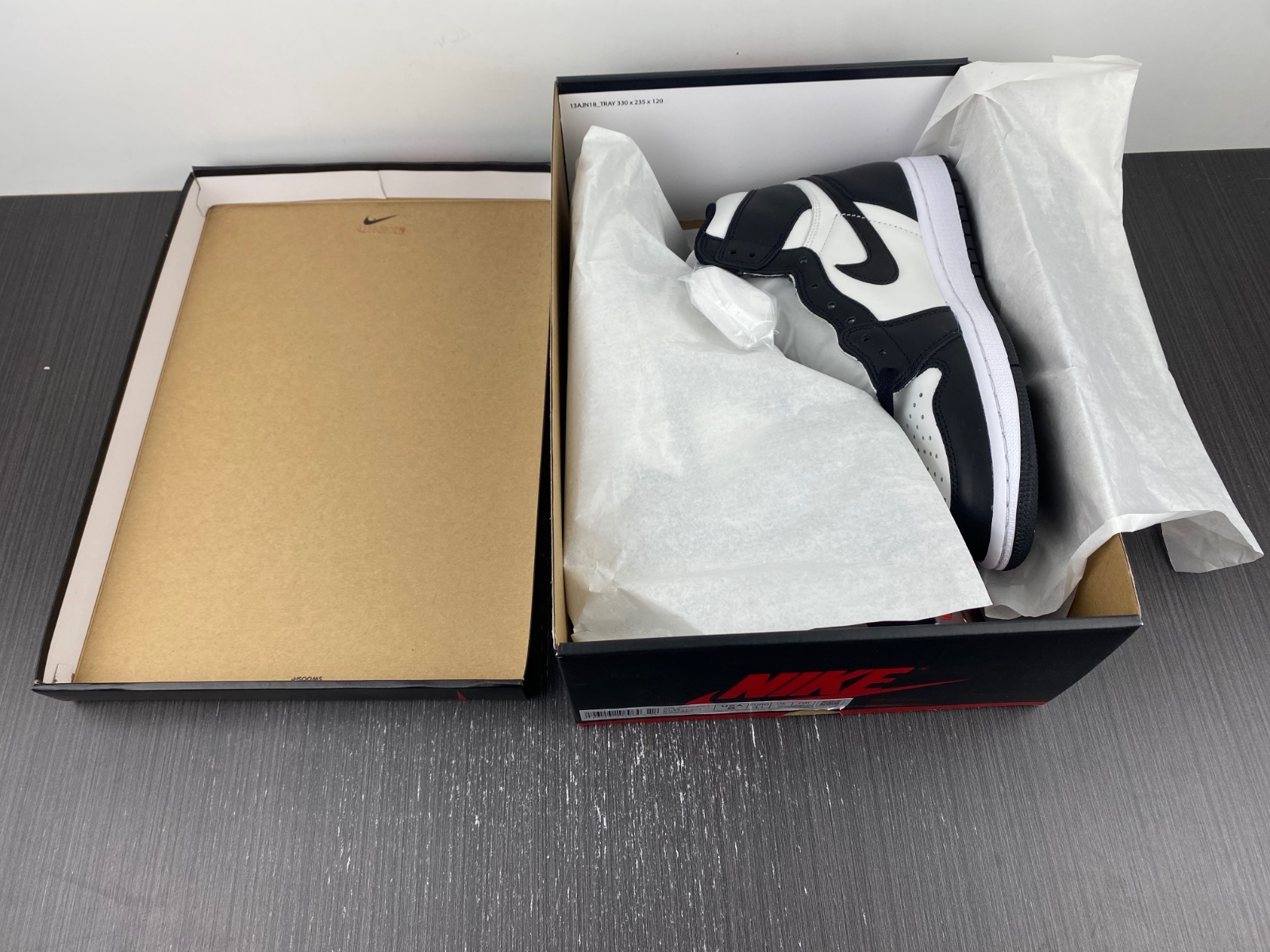 Air Jordan 1 Retro High 85 OG Black White