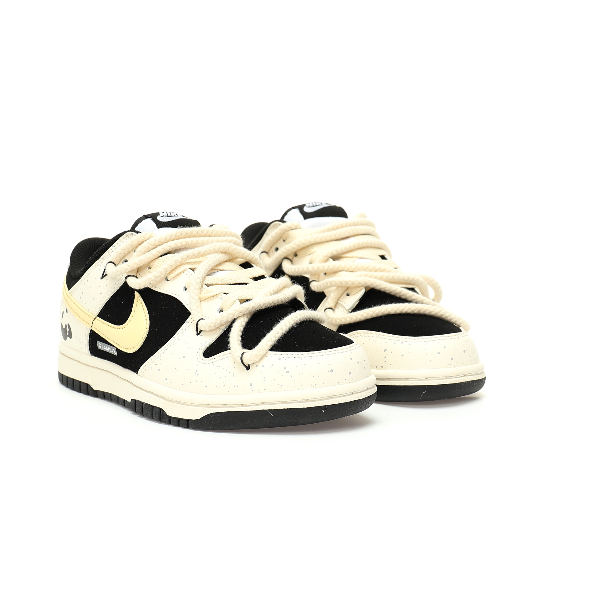 Nike SB Dunk Low Lot