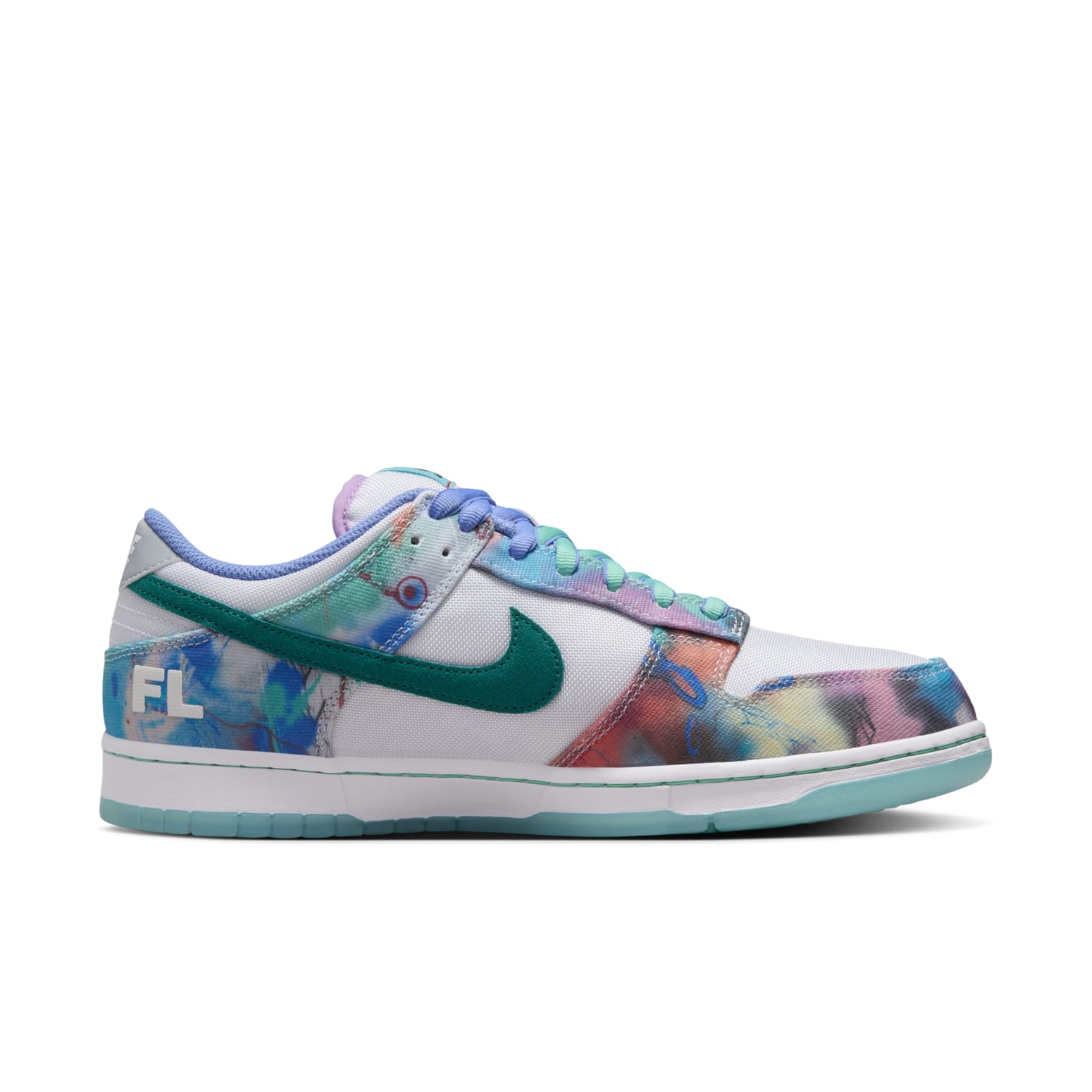 Nike x Futura Laboratories SB Dunk Low  Bleached Aqua