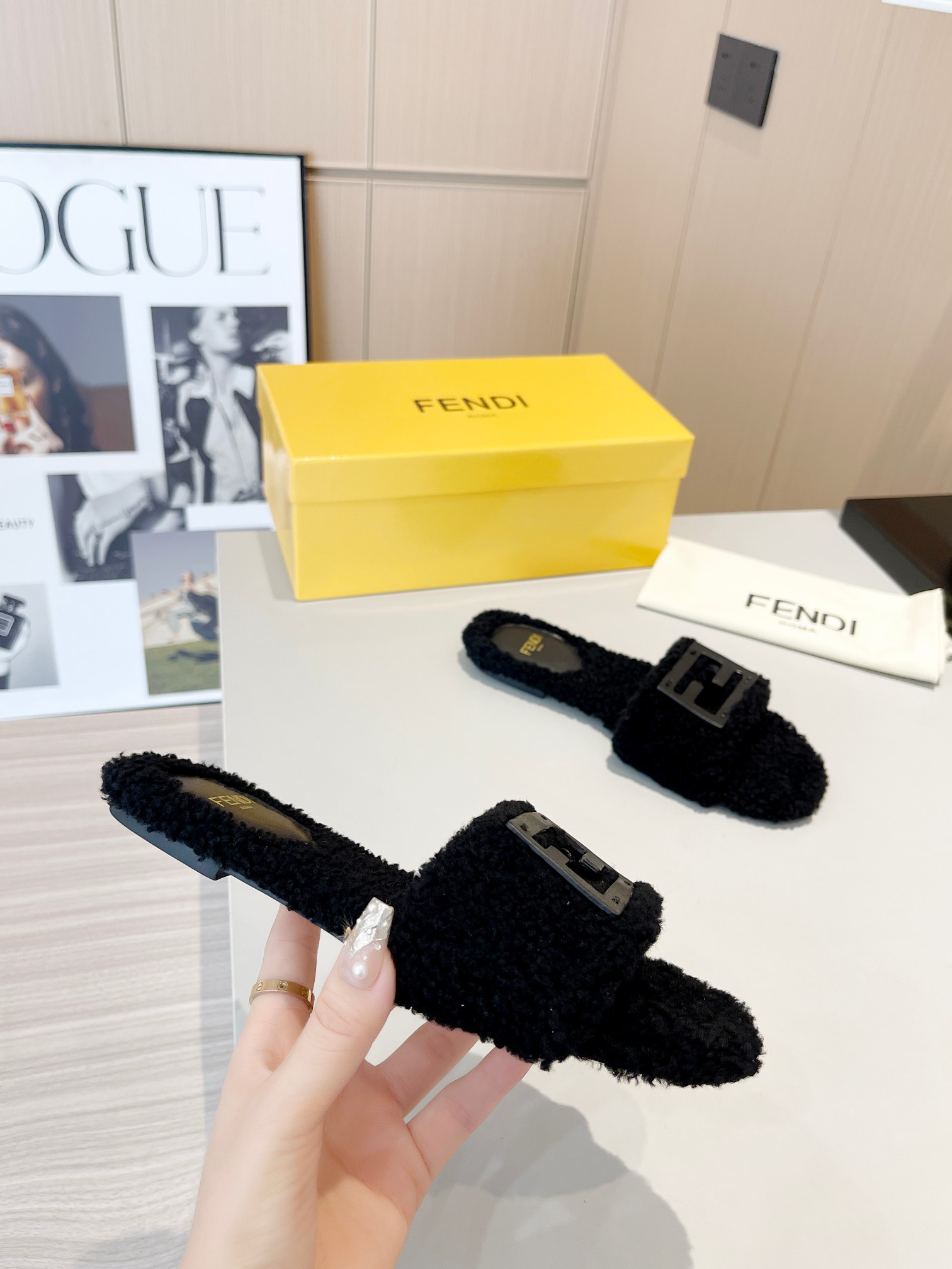 FENDI WOOL SLIPPERS