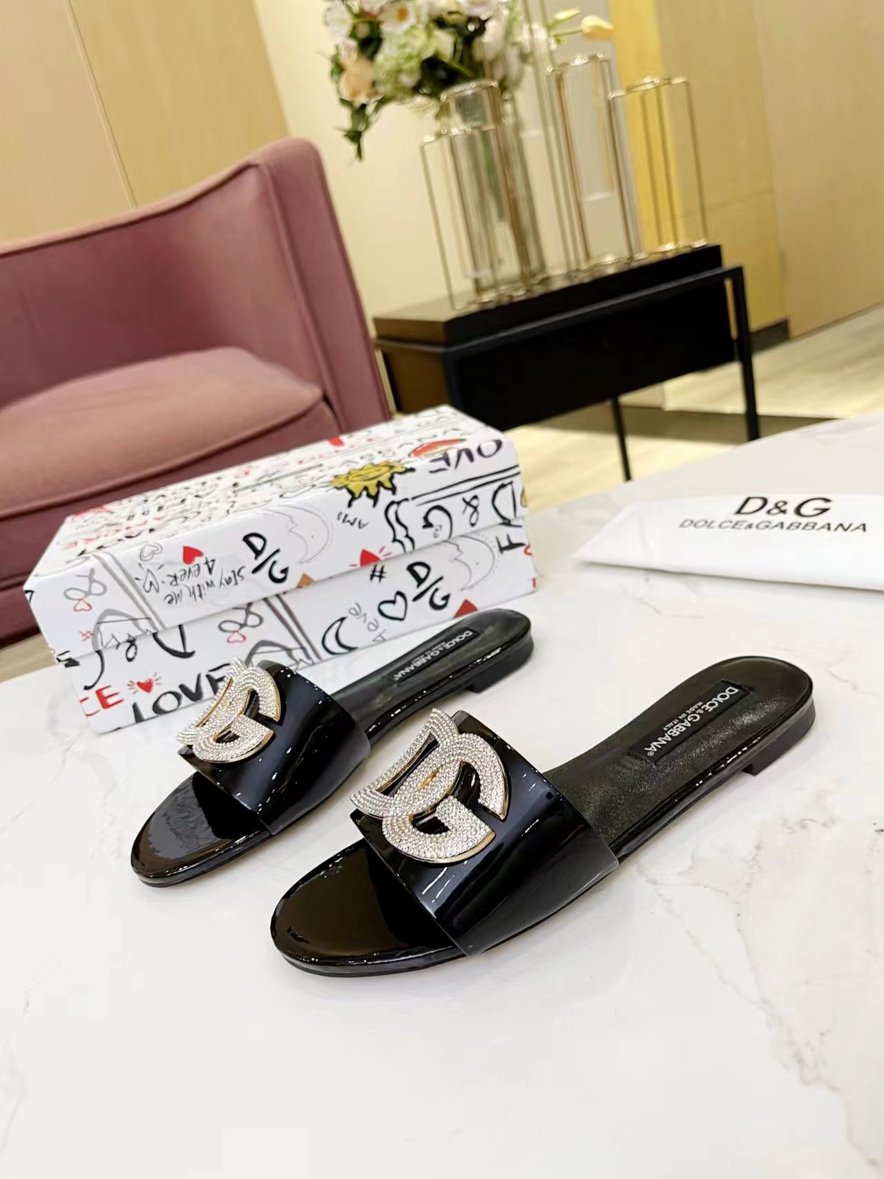Dolce & Gabbana sliders with crystal buckles