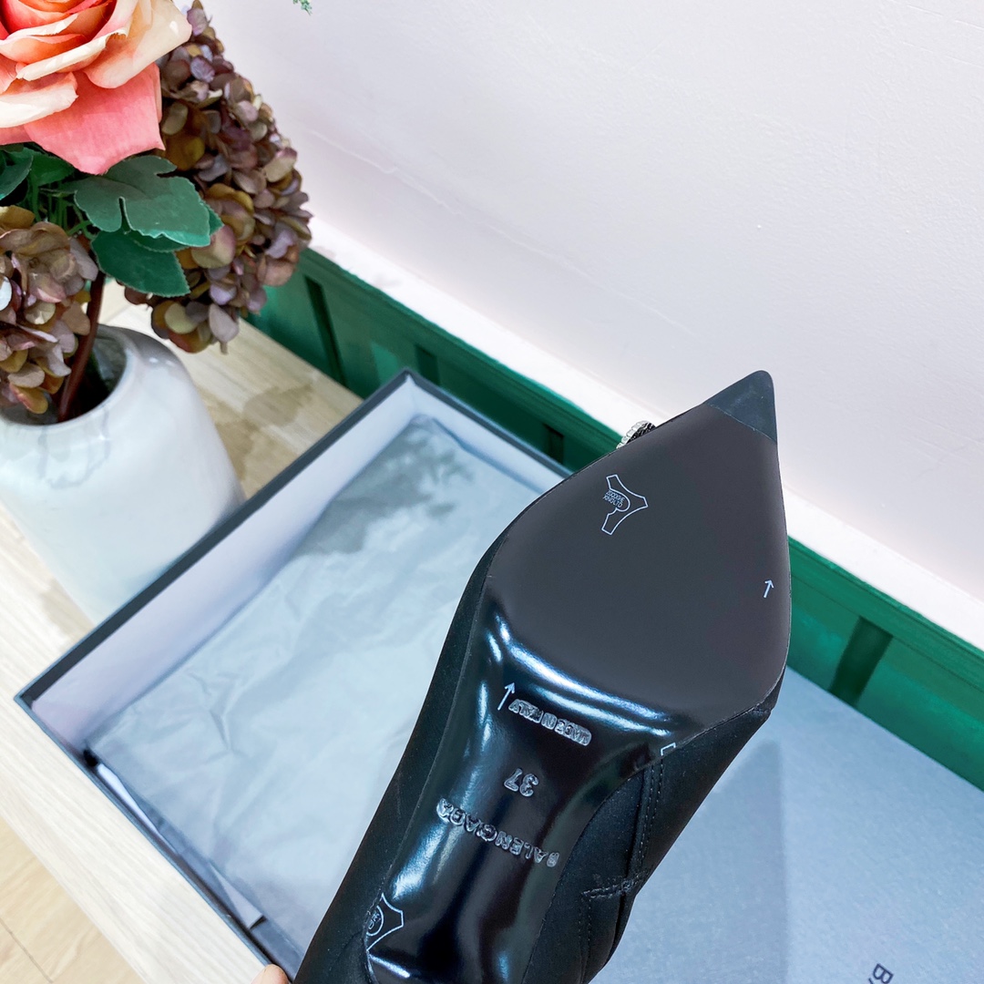 Balenciaga women's heeled boots