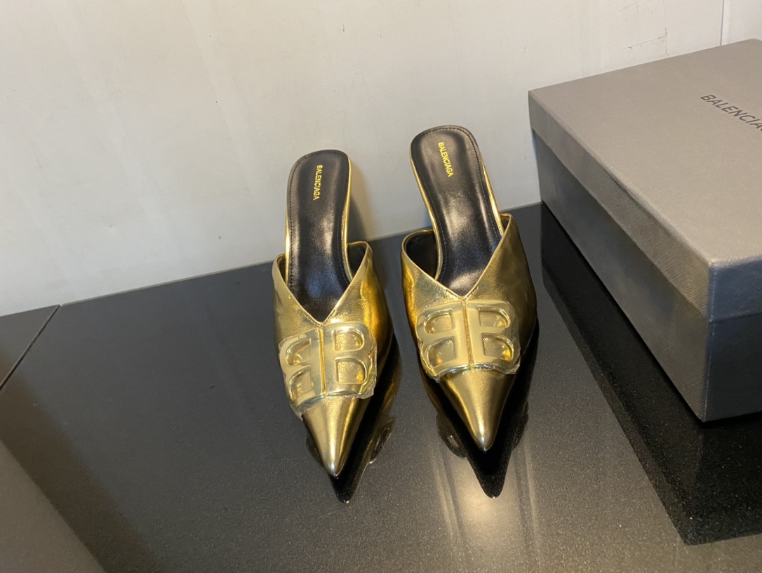 Balenciaga pointed-toe heeled slippers