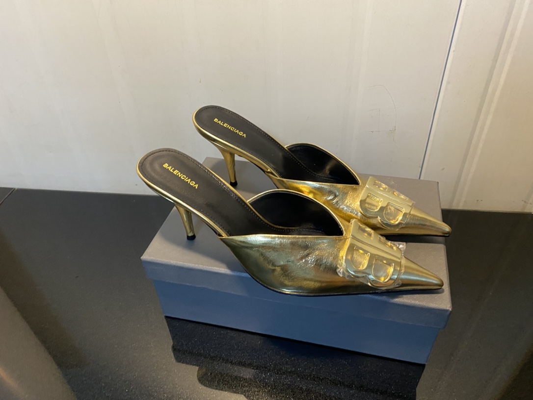 Balenciaga pointed-toe heeled slippers