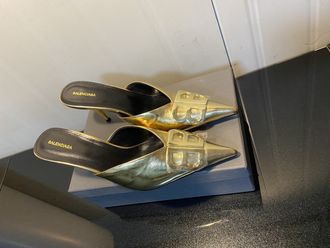 Balenciaga pointed-toe heeled slippers