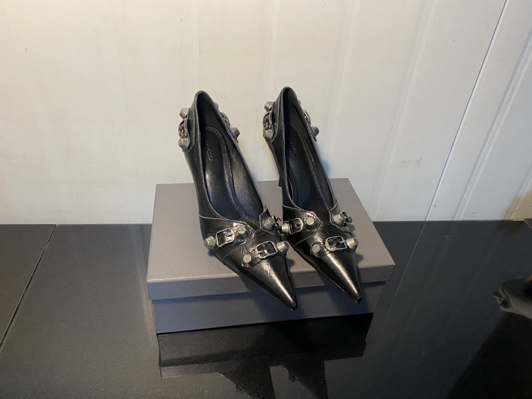 BALENCIAGA POINTED-TOE HEELS