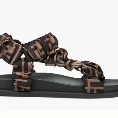 Fendi brown presbyopic satin sandals