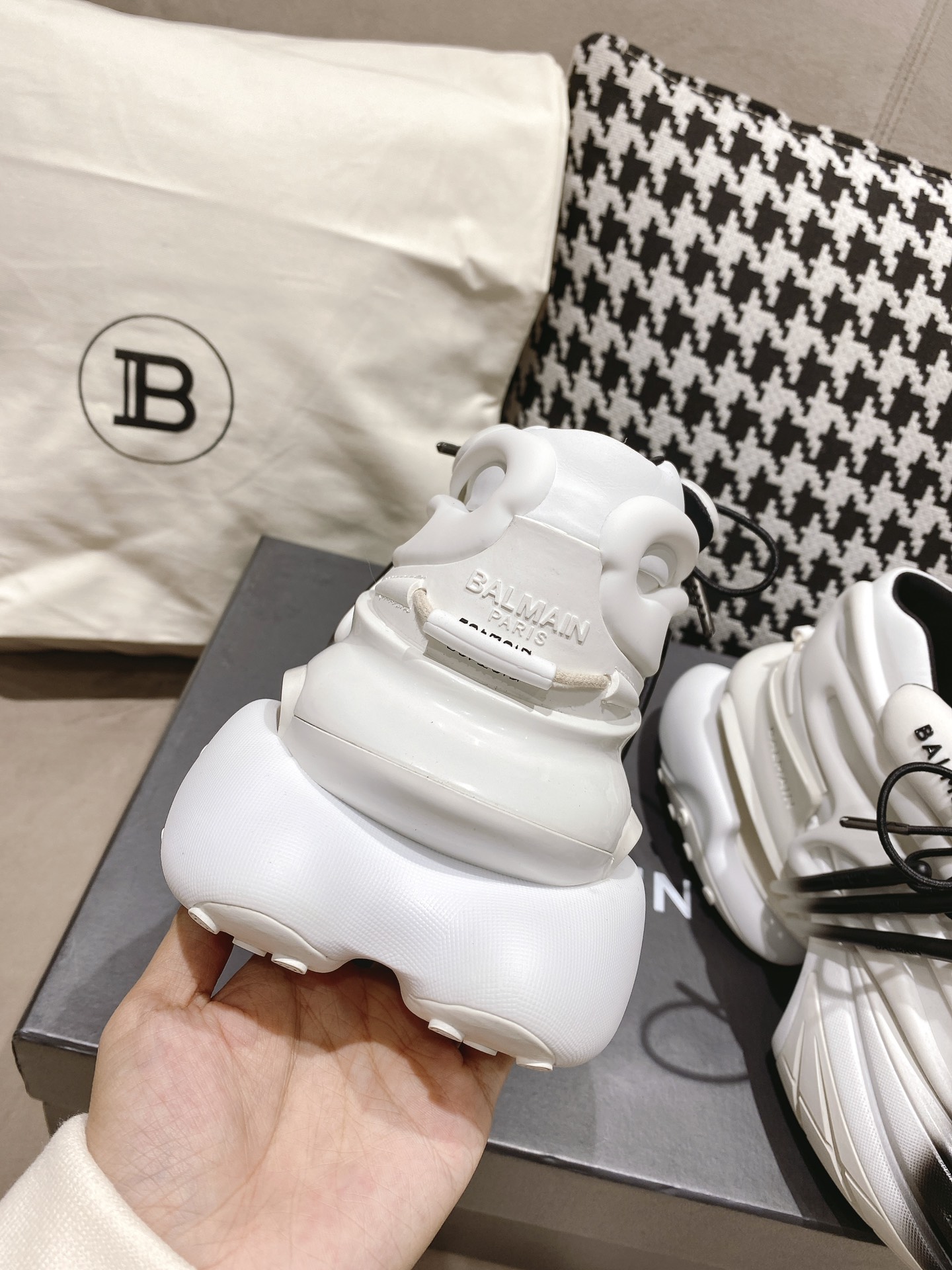 Balmain spaceship dad shoes