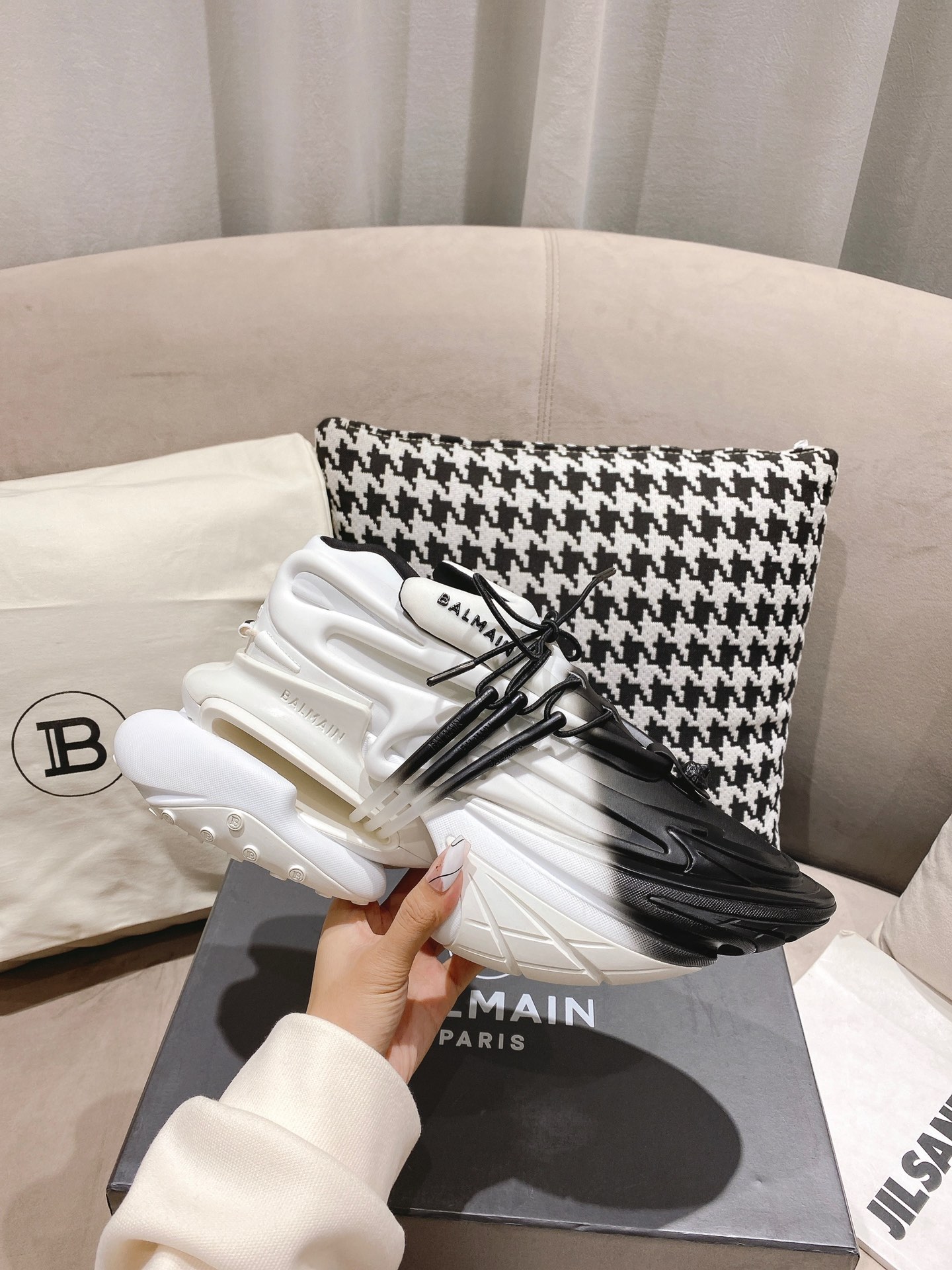 Balmain spaceship dad shoes