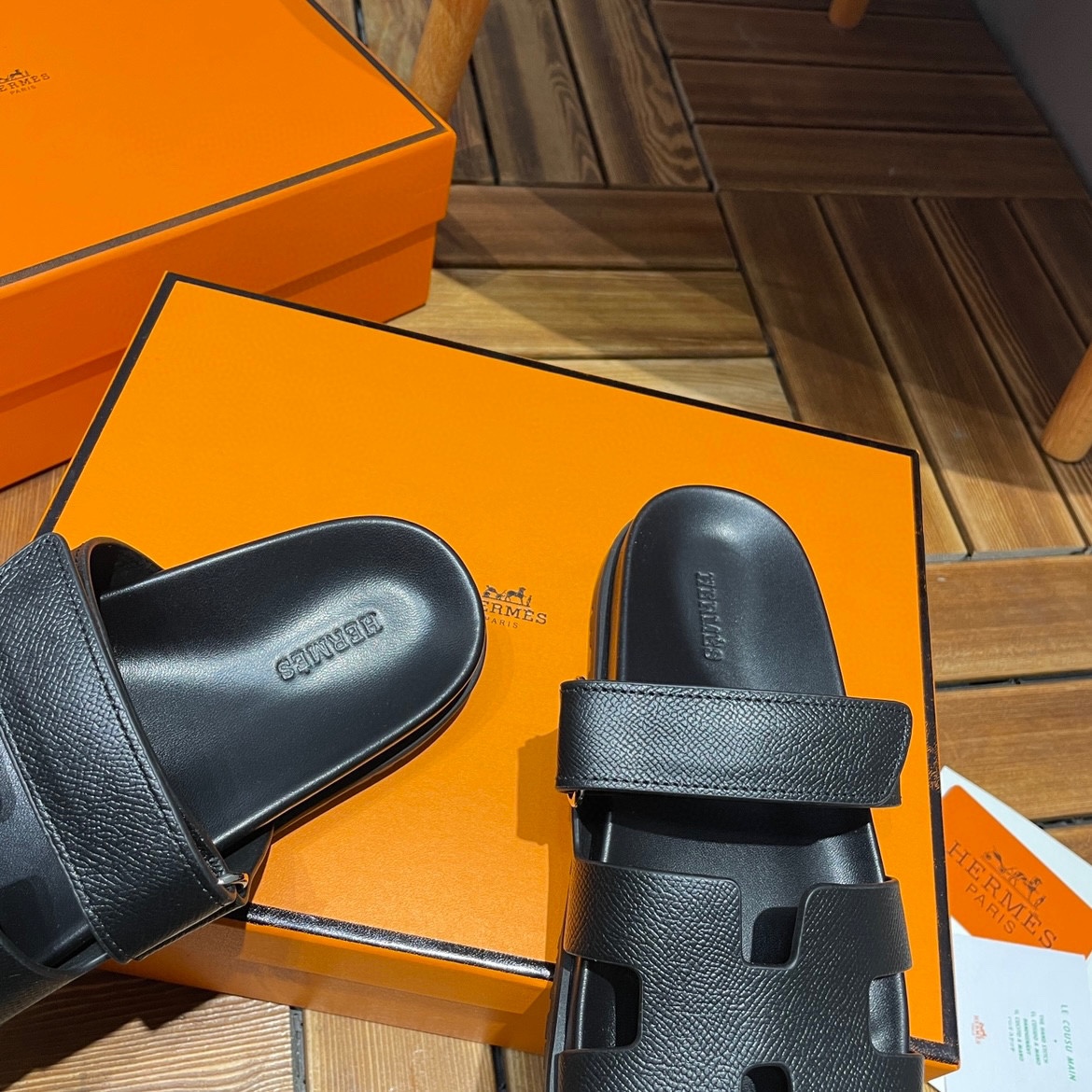 Hermès unisex uncle sandals