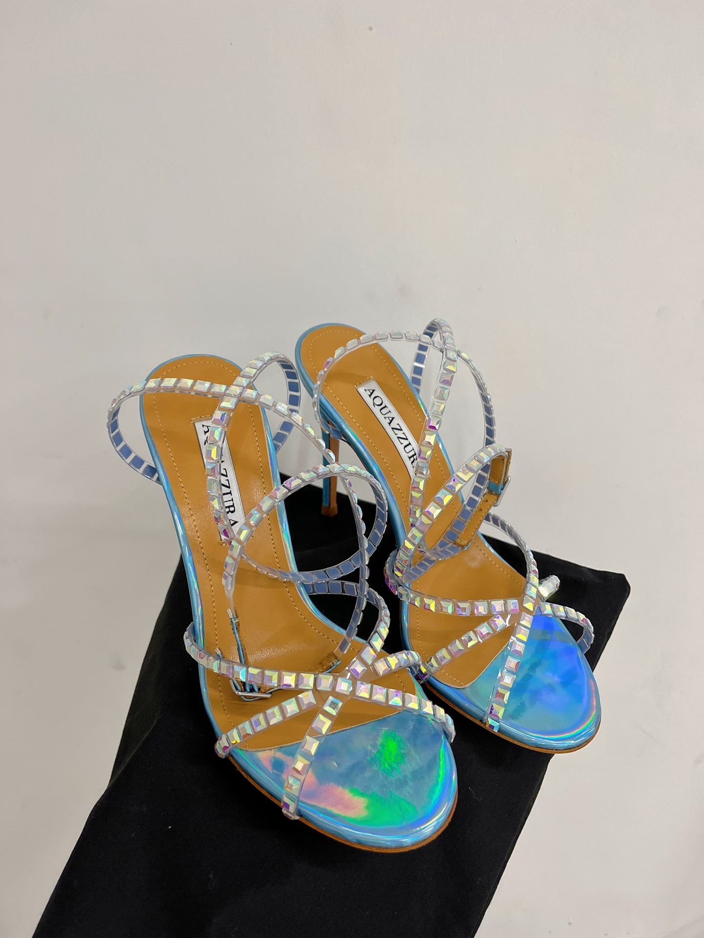 𝑨𝑸𝑼𝑨𝒁𝒛𝒖𝒓𝒂 High heels for women