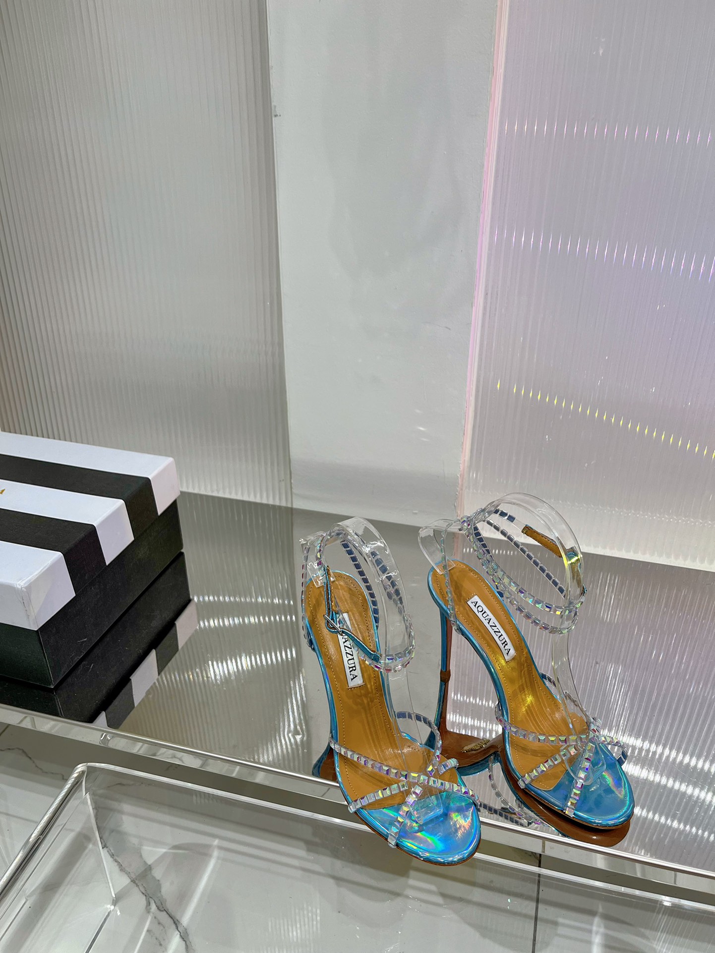 𝑨𝑸𝑼𝑨𝒁𝒛𝒖𝒓𝒂 High heels for women